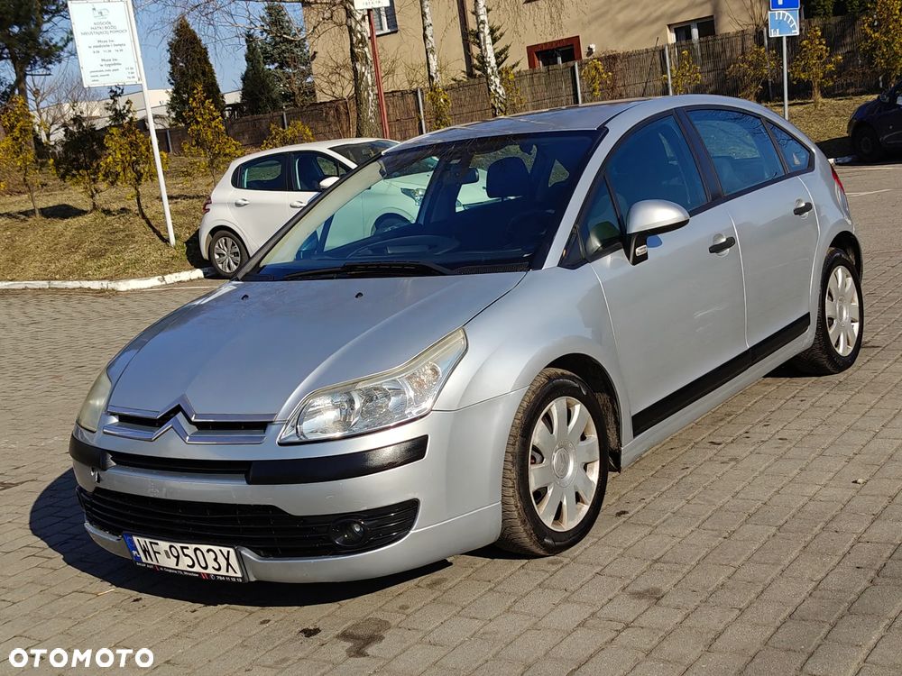 Citroën C4 1.4 16V Impress - 13