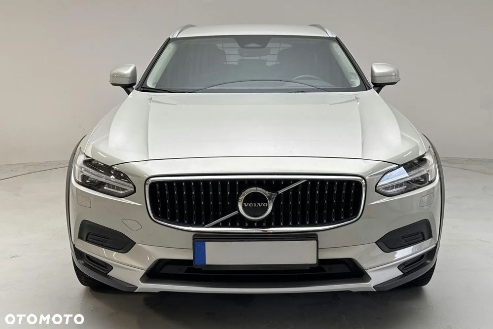Volvo V90 Cross Country D4 AWD Pro - 4