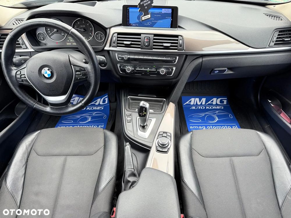 BMW Seria 3 320d Touring - 22