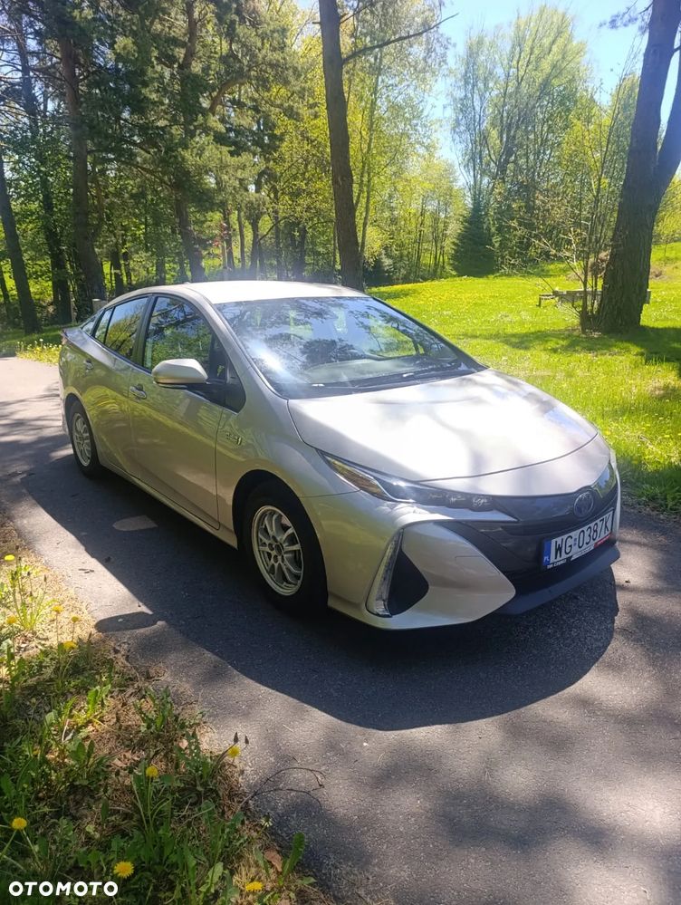 Toyota Prius Hybrid Comfort - 2