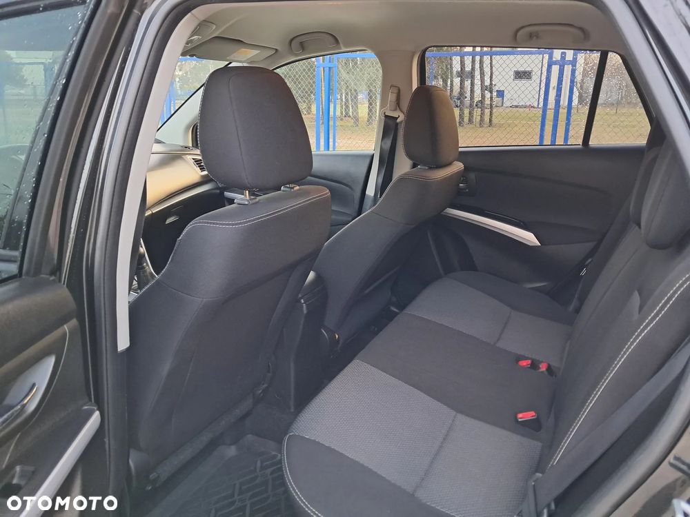 Suzuki SX4 S-Cross 1.6 Comfort - 23