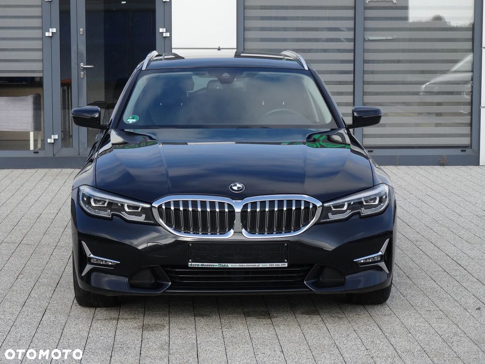 BMW 3 Series 2020 photo 3