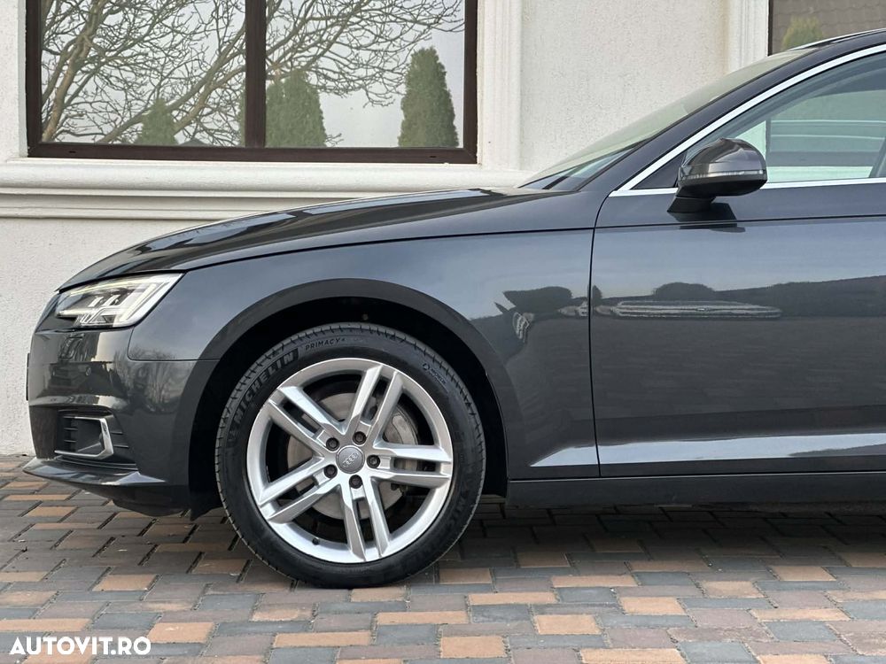 Audi A4 2.0 TDI ultra S tronic design - 12