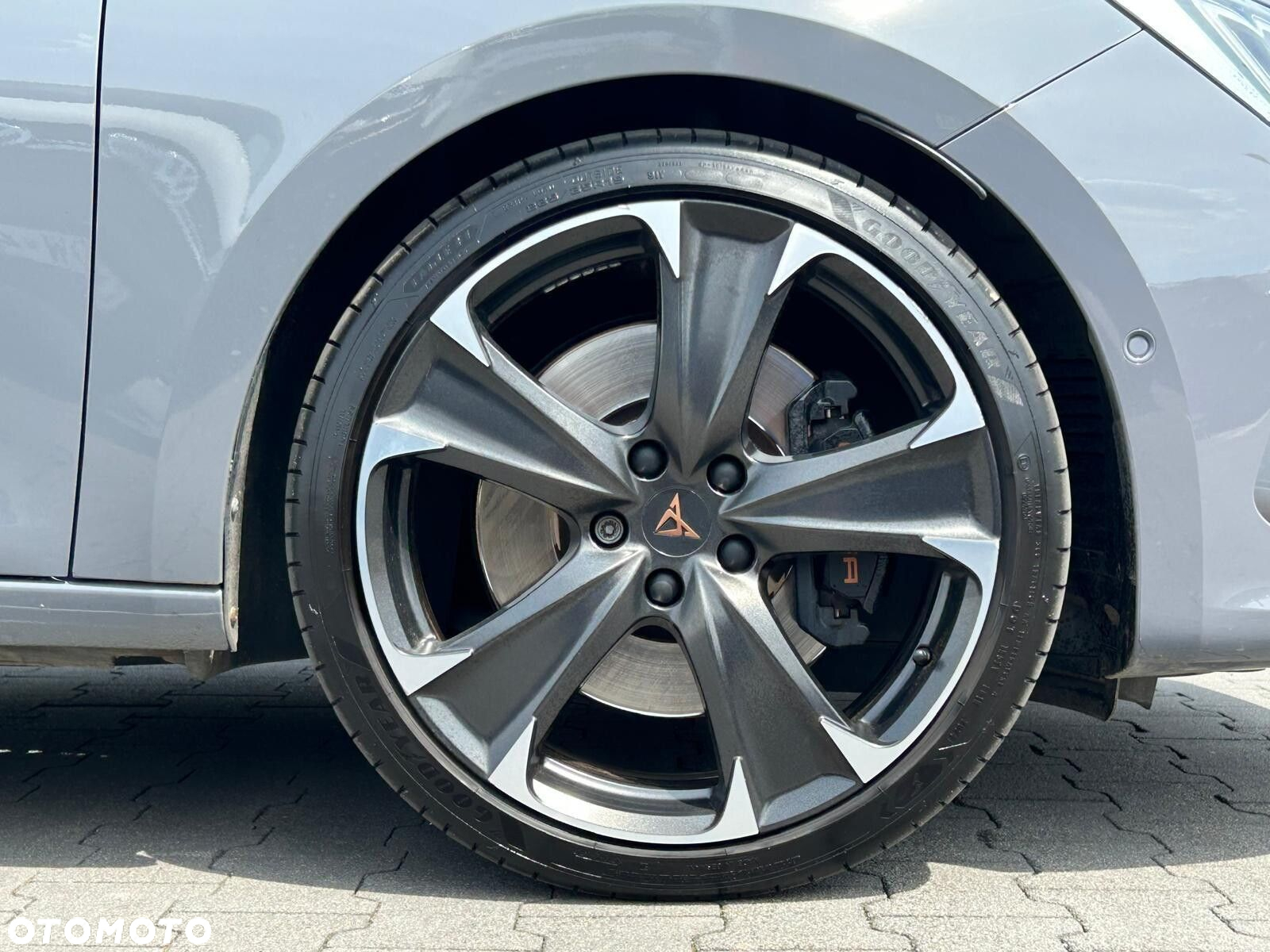 Cupra Leon 2.0 TSI DSG - 37