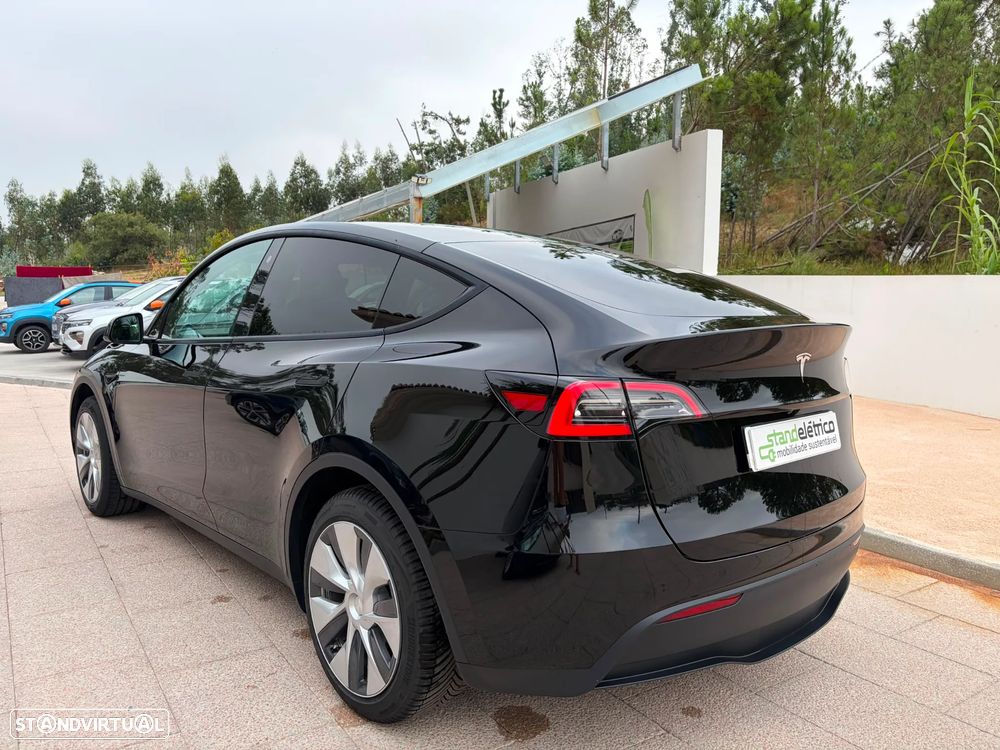 Tesla Model Y Standard - 12