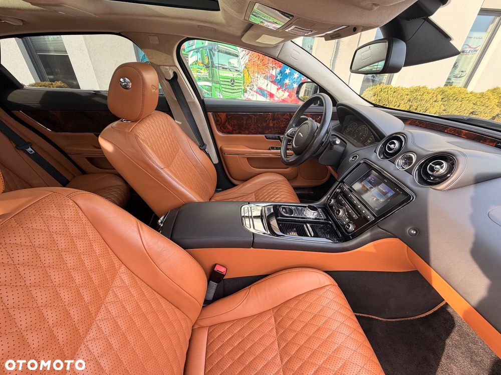 Jaguar XJ 3.0 V6 Kompressor Portfolio - 32