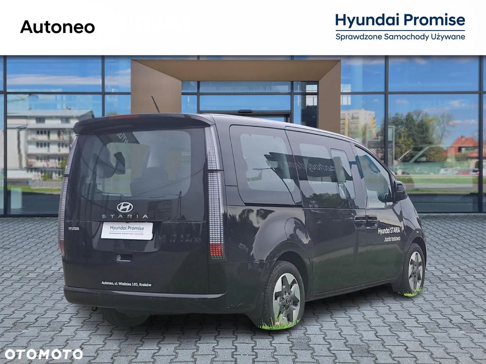 Hyundai Staria - 5