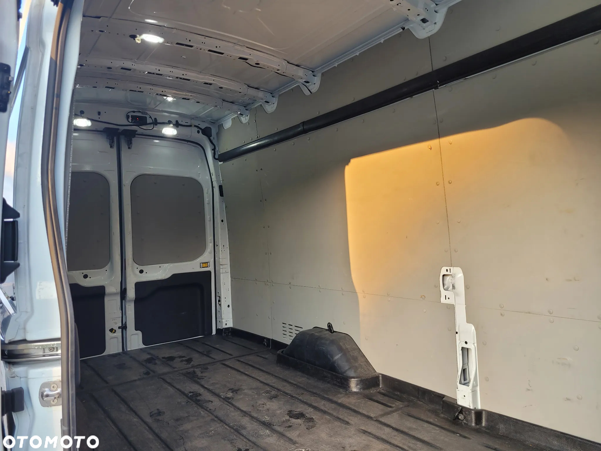 Ford TRANSIT L4H3 - 18