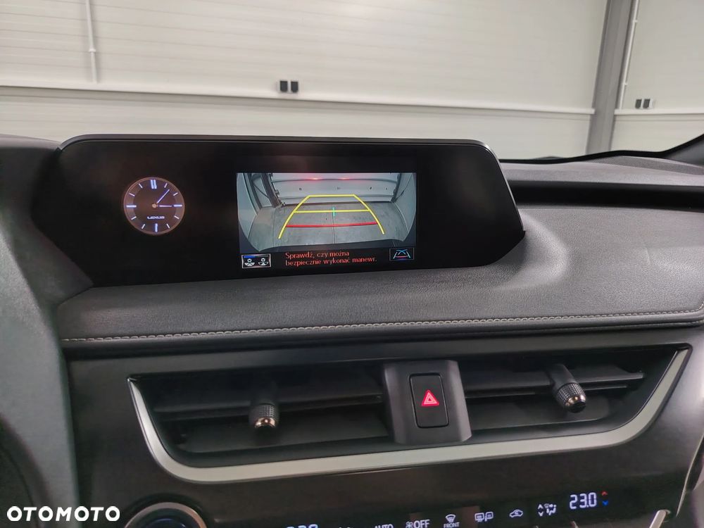 Lexus UX 250h Elegance 2WD - 35