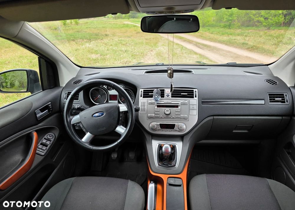Ford Kuga 2.0 TDCi 2x4 Trend - 15