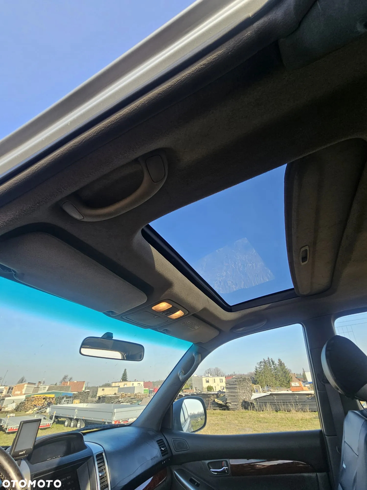 Toyota Land Cruiser - 10