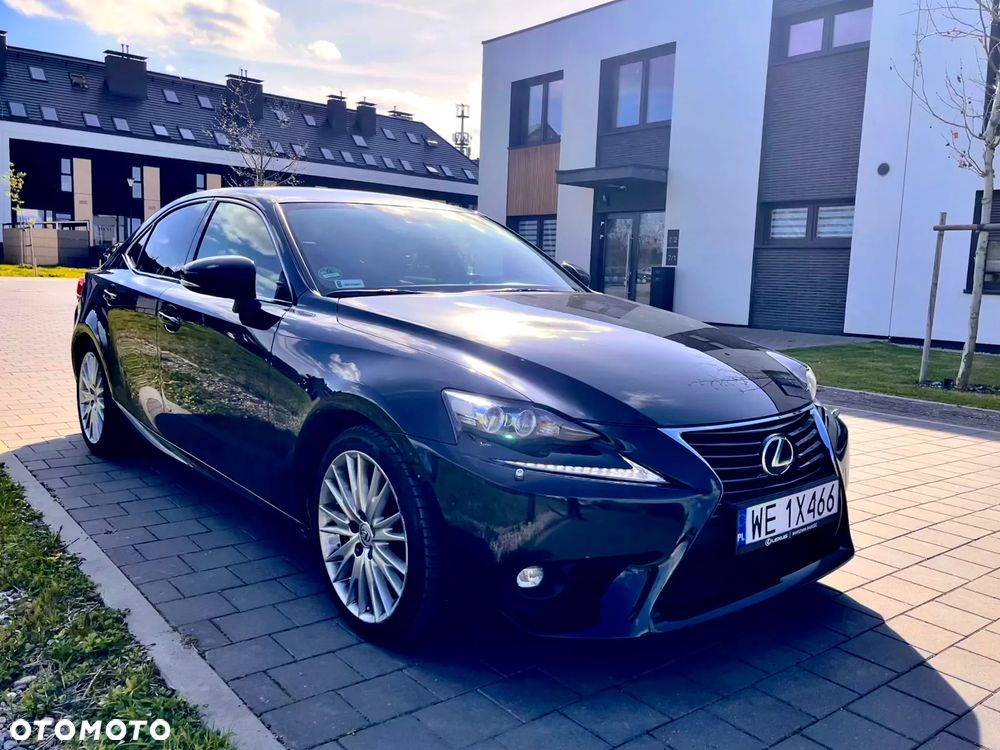 Lexus IS 200t Elite - 1