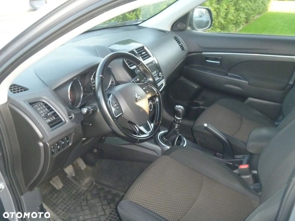 Mitsubishi ASX 1.6 DID Invite 4WD AS&G - 17