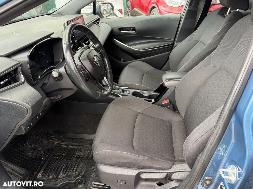 Toyota Corolla 1.8 HSD Business - 21