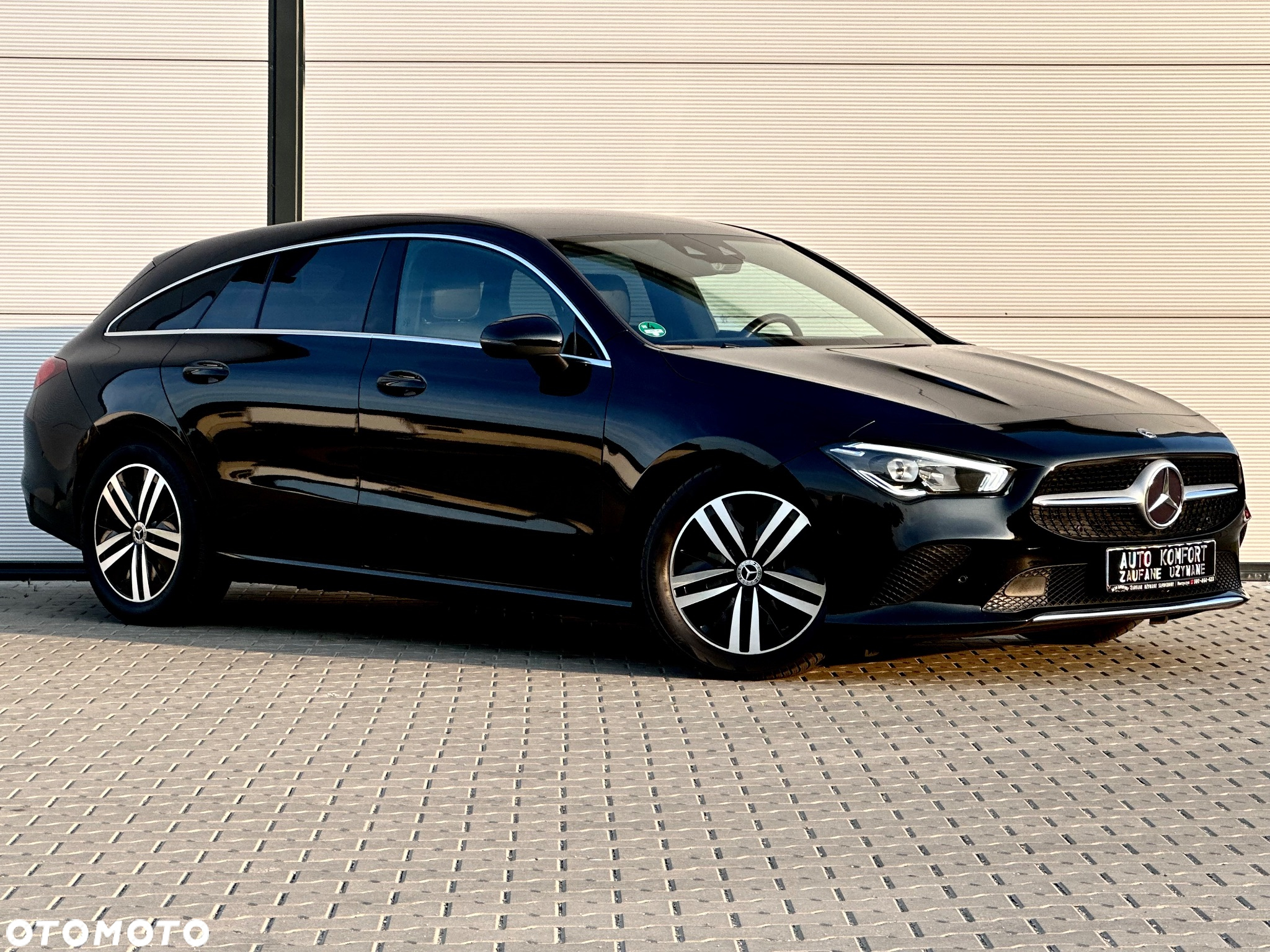 Mercedes-Benz CLA 200 d Shooting Brake 8G-DCT - 11