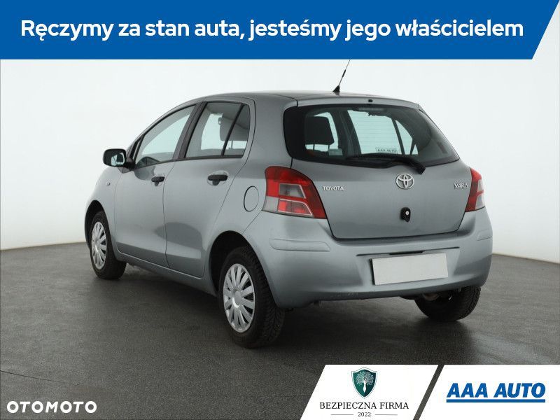 Toyota Yaris - 5