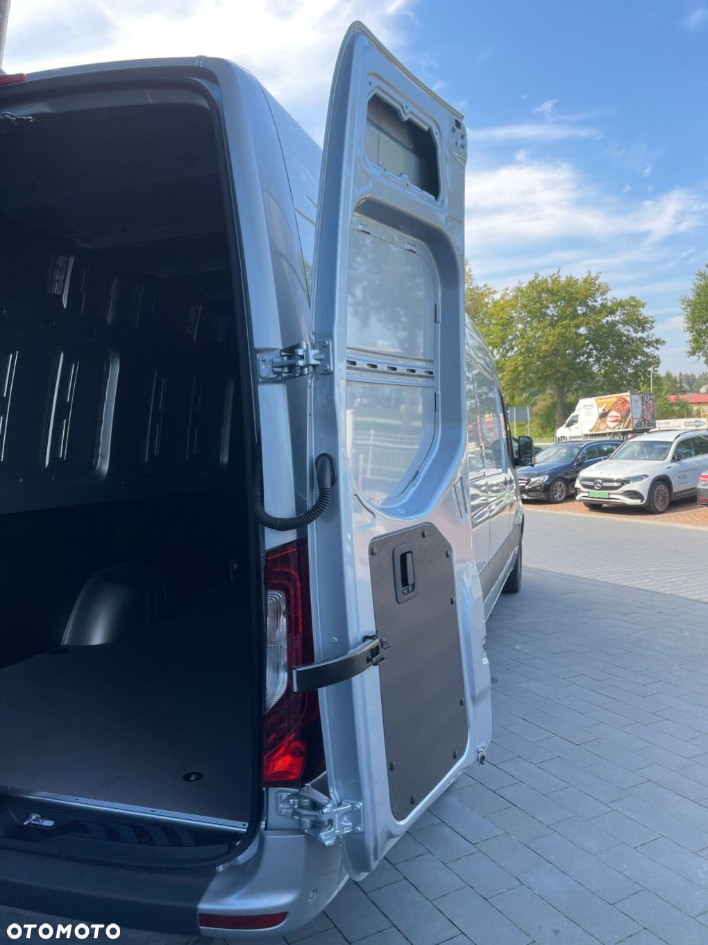 Mercedes-Benz Sprinter 319 CDI kamera 360 Reflektory LED - 7