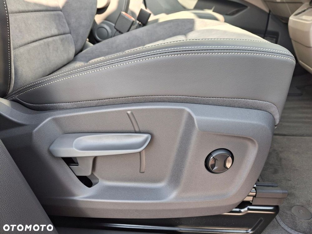 Volkswagen Multivan 2.0 TDI L2 Life DSG - 37