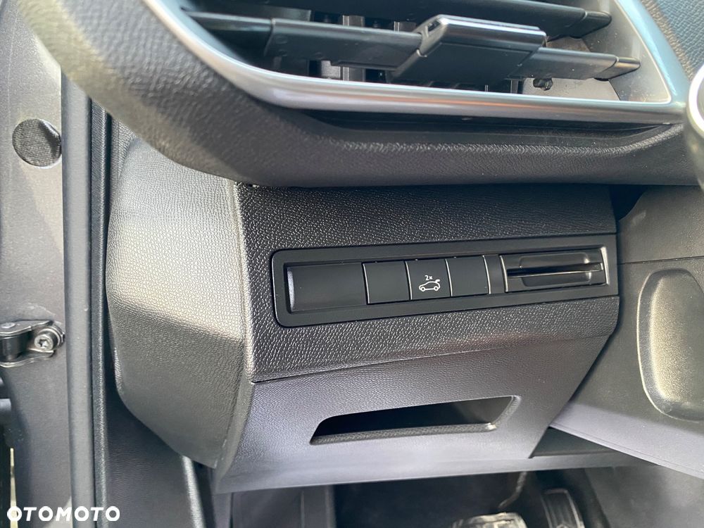 Peugeot 3008 1.5 BlueHDi GT Pack S&S EAT8 - 15