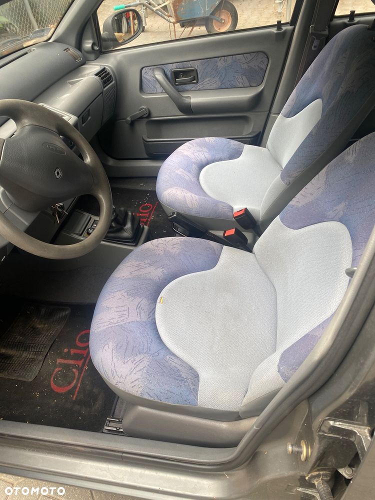 Renault Clio 1.2 - 8
