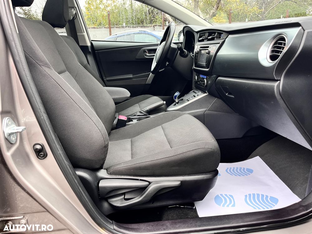 Toyota Auris 1.8 VVT-i Hybrid Automatik Executive - 16