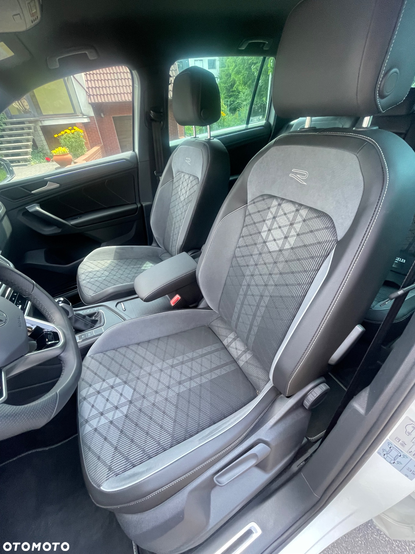 Volkswagen Tiguan - 34