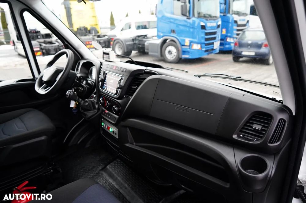 Iveco DAILY 35-140 / AUTOPLATFORMĂ - 12,2 M / AUTOUTILITARĂ CU NACELĂ / FRANCE ELEVATEUR 141 TLE / 4 STABILIZATOARE / CUTIE DE VITEZE MANUALĂ / IMPORTAT - 37