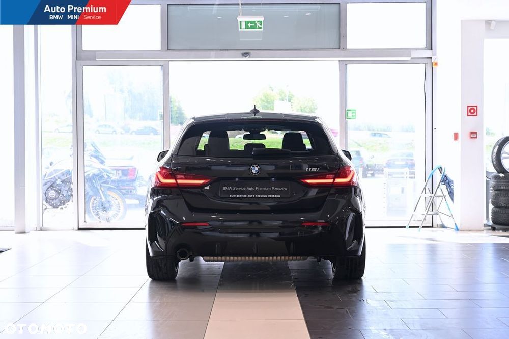 BMW Seria 1 118i M Sport - 19