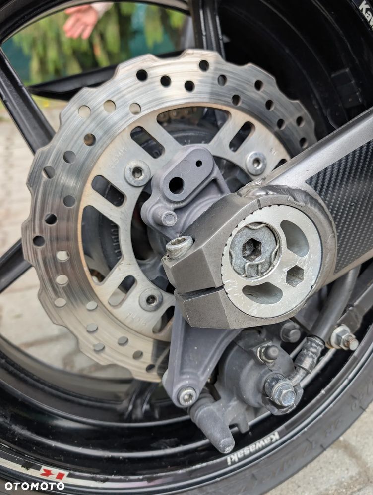 Kawasaki Ninja 1000 SX - 9