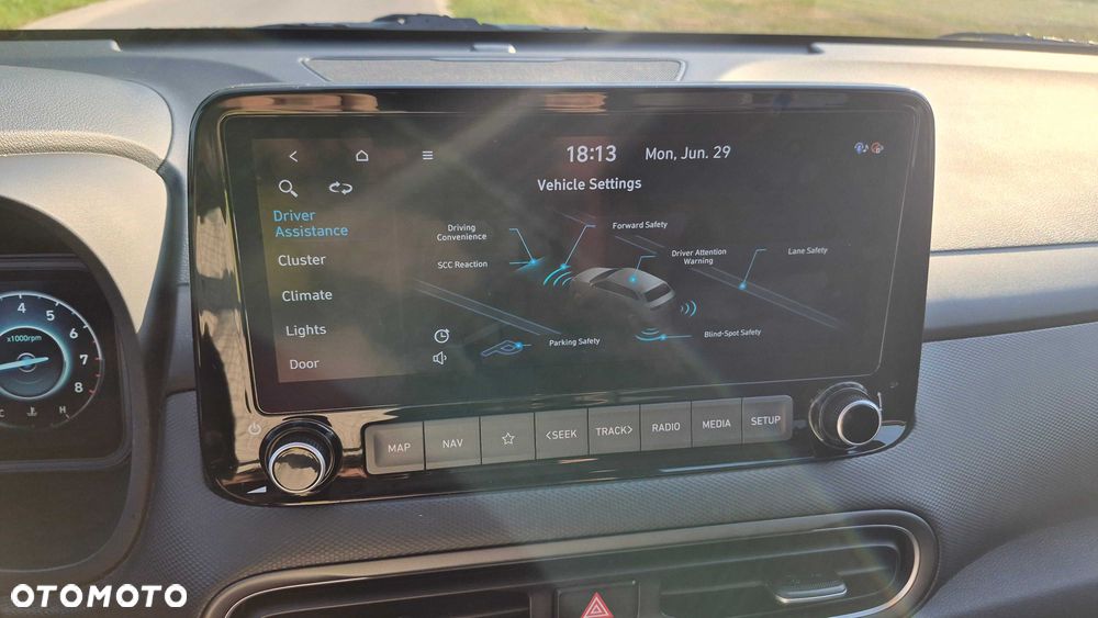 Hyundai Kona - 8