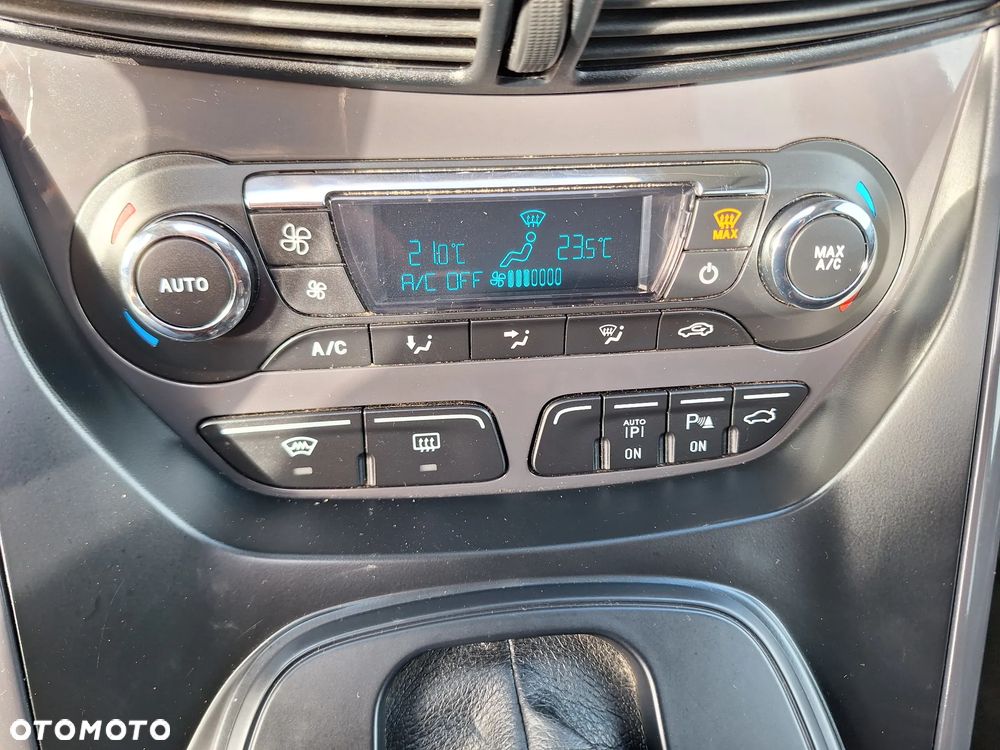 Ford Kuga - 19