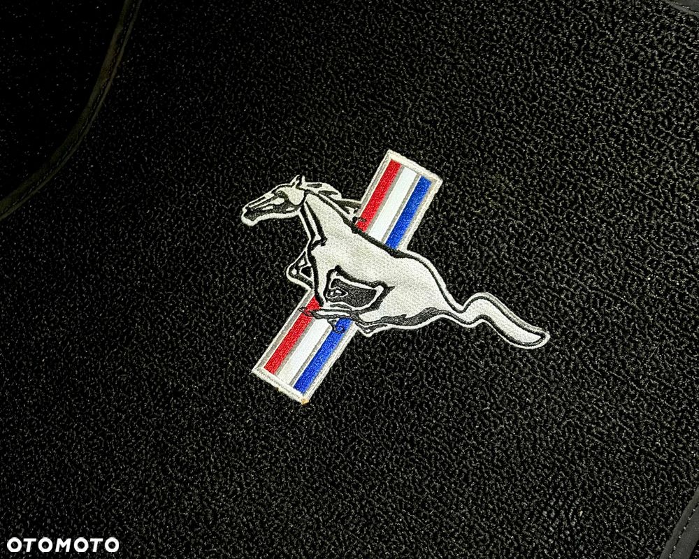 Ford Mustang - 26