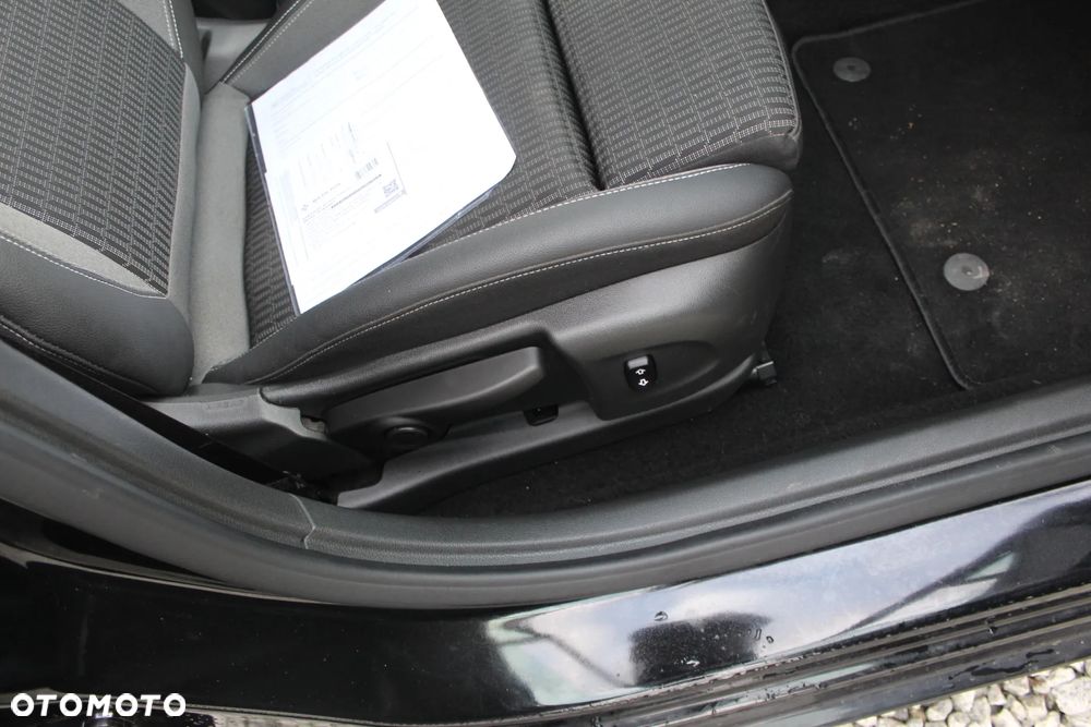 Opel Astra 1.5 D Start/Stop Elegance - 4