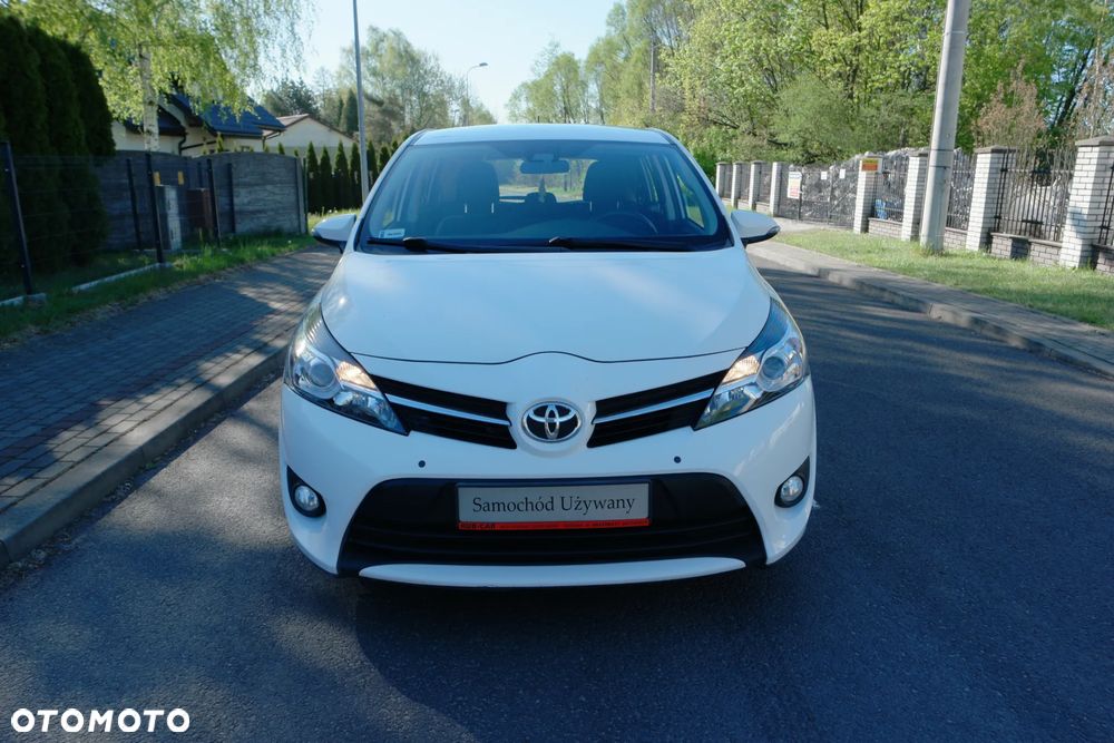 Toyota Verso - 3