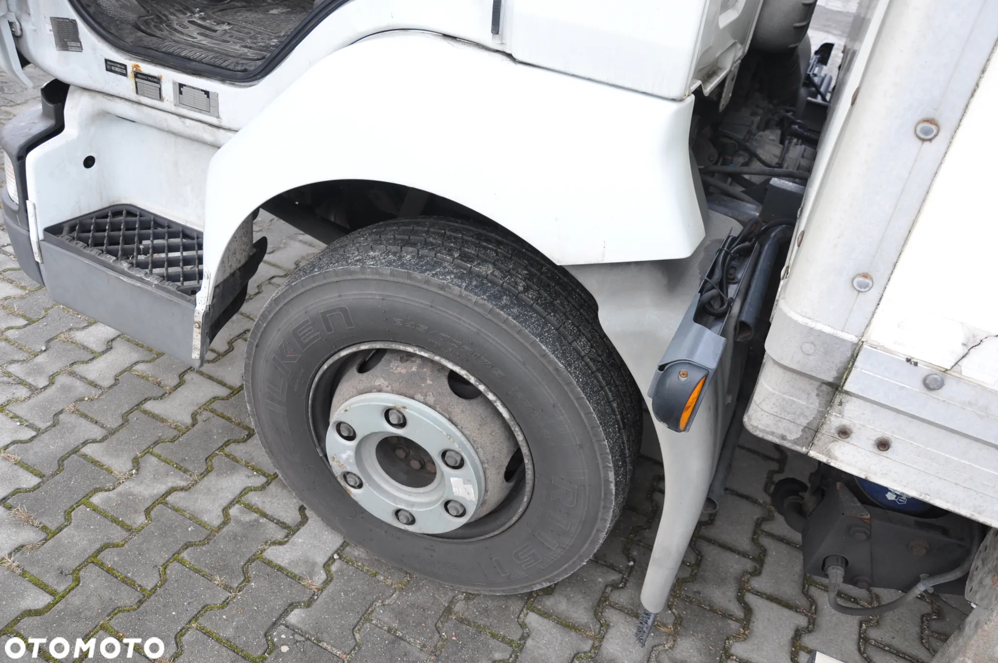 Renault MIDLUM 190 KONTENR Z WINDĄ - 23