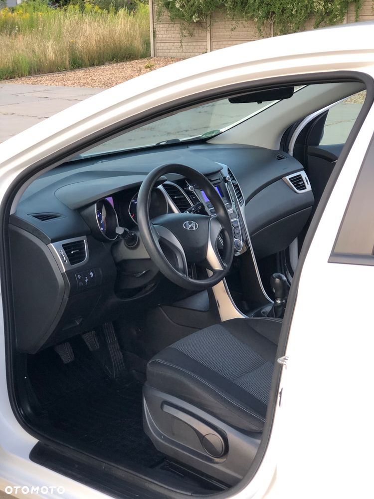 Hyundai i30 1.4 Passion - 22