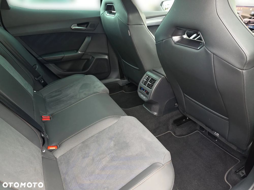 Cupra Formentor 1.5 eTSI mHEV DSG - 14