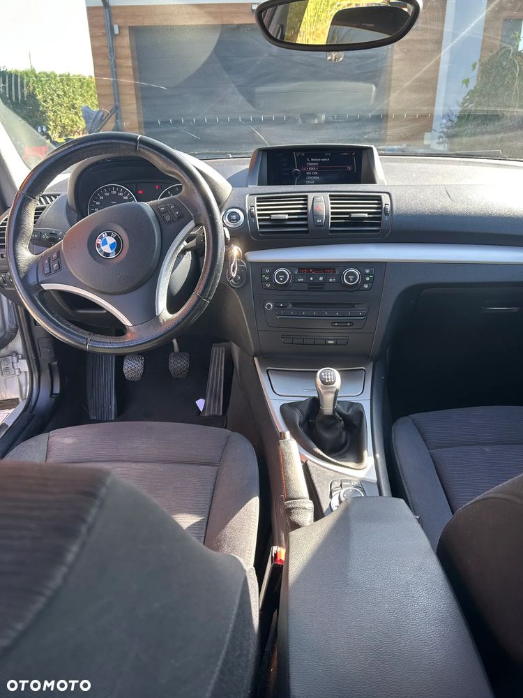 BMW Seria 1 2009 photo 5