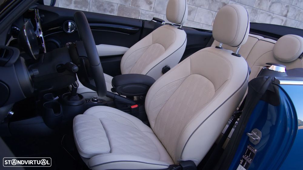 MINI Cabrio Cooper S Premium Classic Auto - 50