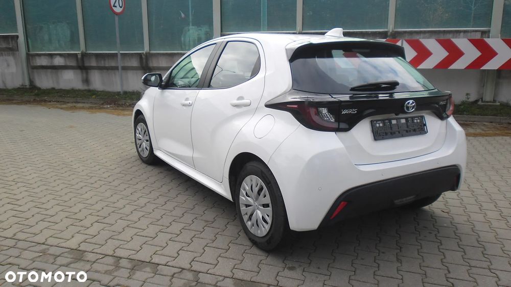Toyota Yaris - 3