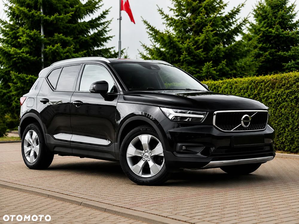 Volvo XC 40 T3 Momentum Pro - 1