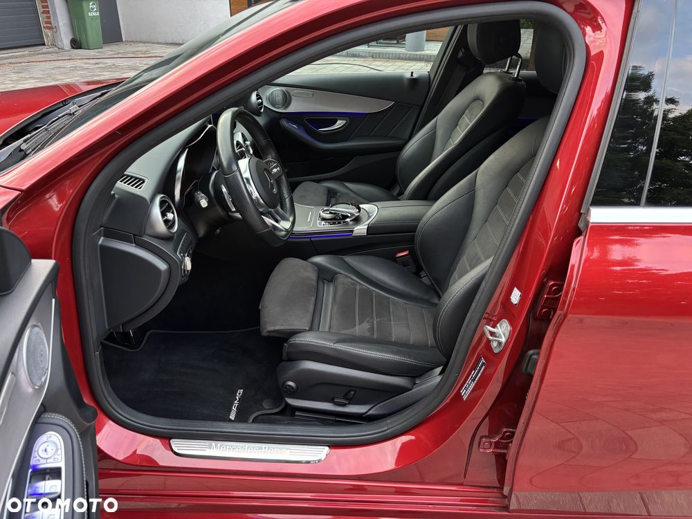 Mercedes-Benz Klasa C 300 d 9G-TRONIC AMG Line - 16