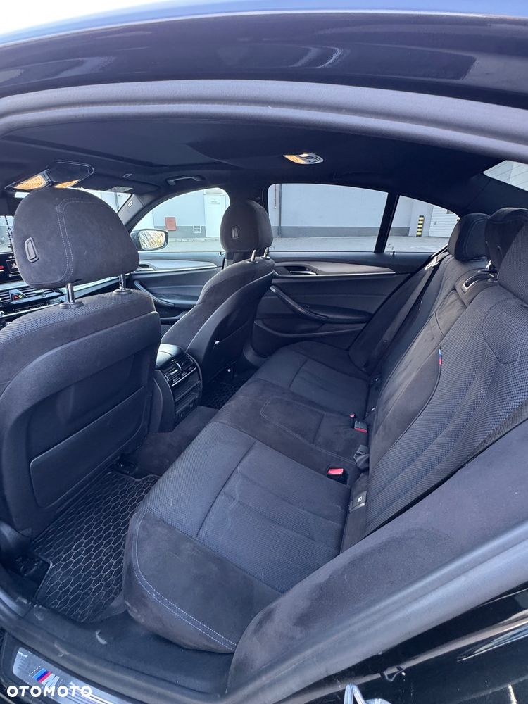 BMW Seria 5 530d xDrive - 18