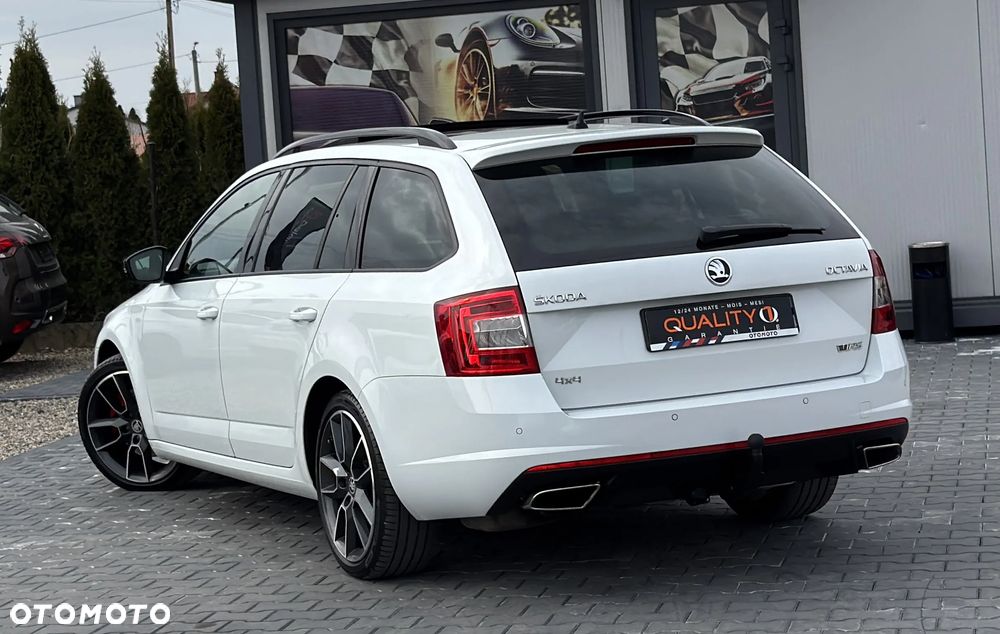 Skoda Octavia 2.0 TDI 4x4 DSG RS - 10