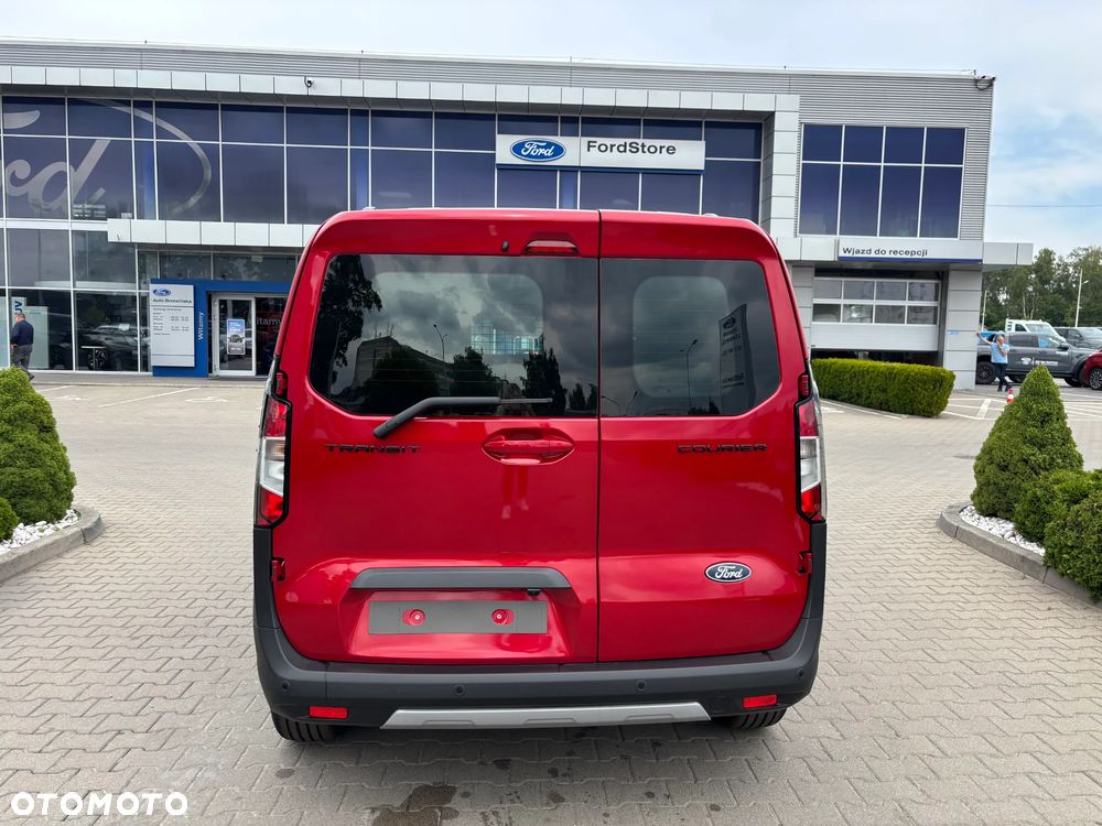 Ford Transit Courier - 8