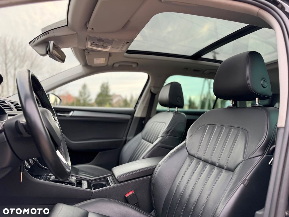 Skoda Superb 2.0 TDI DSG L&K - 33