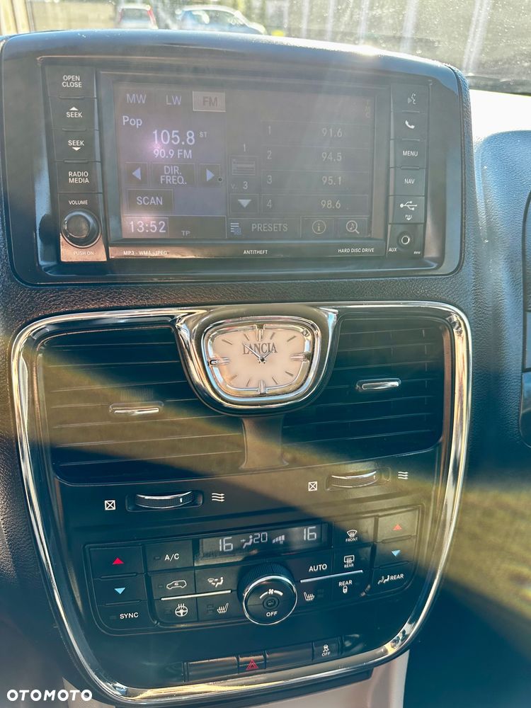Lancia Voyager - 28