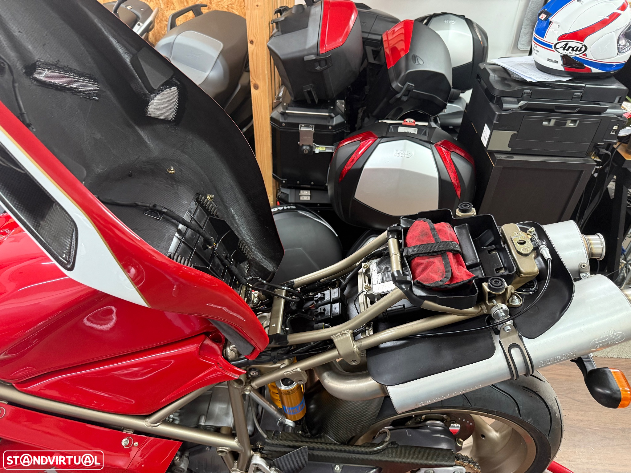 Ducati 916 - 28