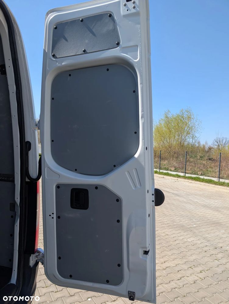 Mercedes-Benz SPRINTER MAX - 17