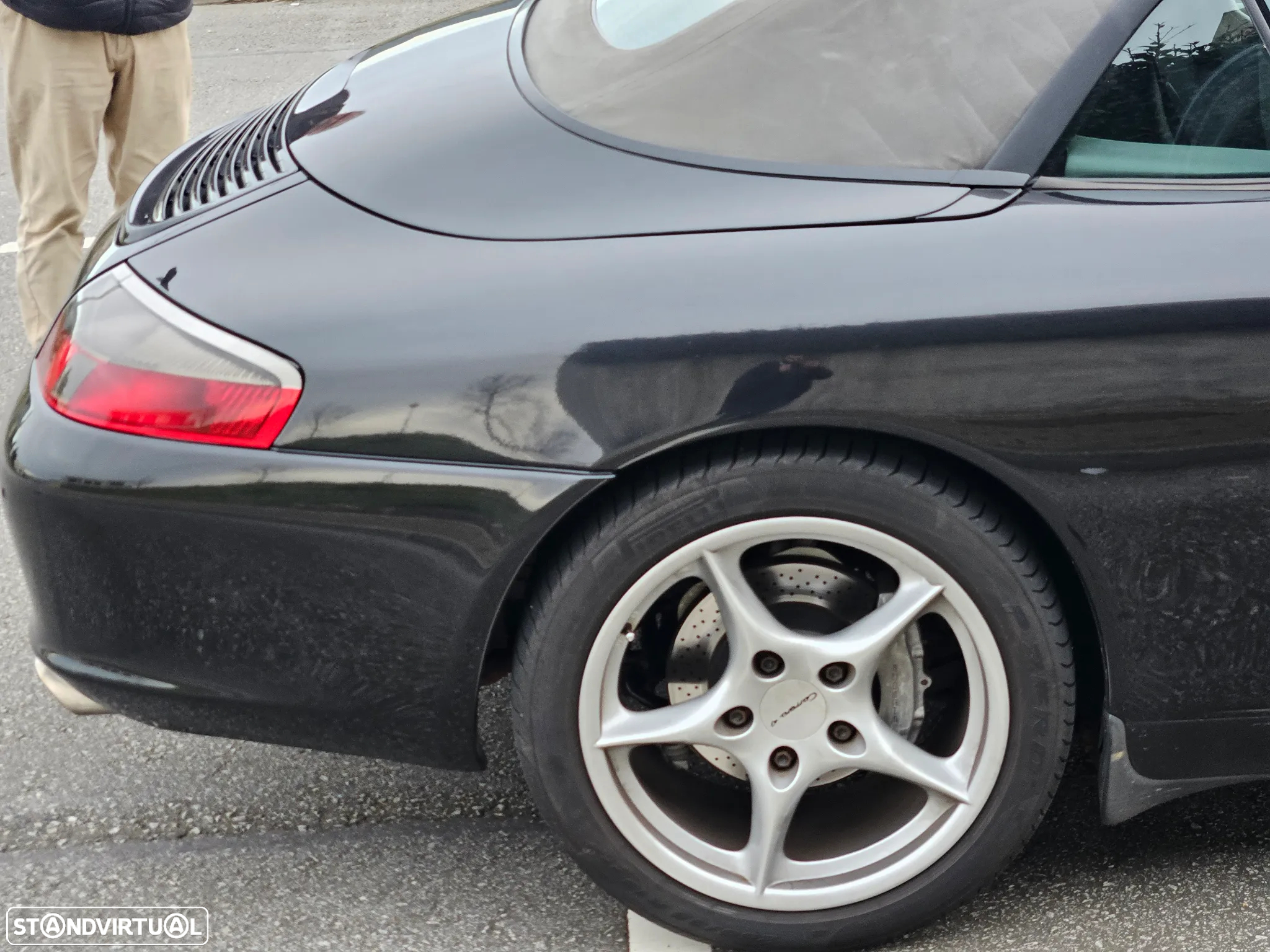 Porsche 911 (996) Carrera 4 - 19
